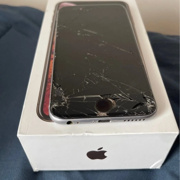 iPhone XS Max - Picture 7 of 7